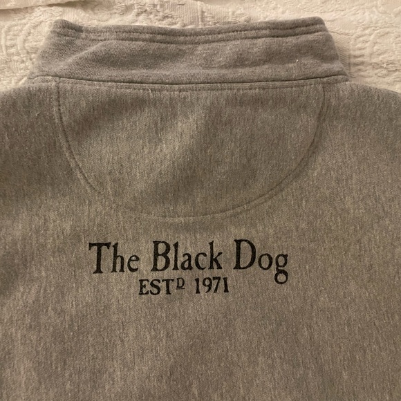 black dog sweatshirt - Picture 5 of 5